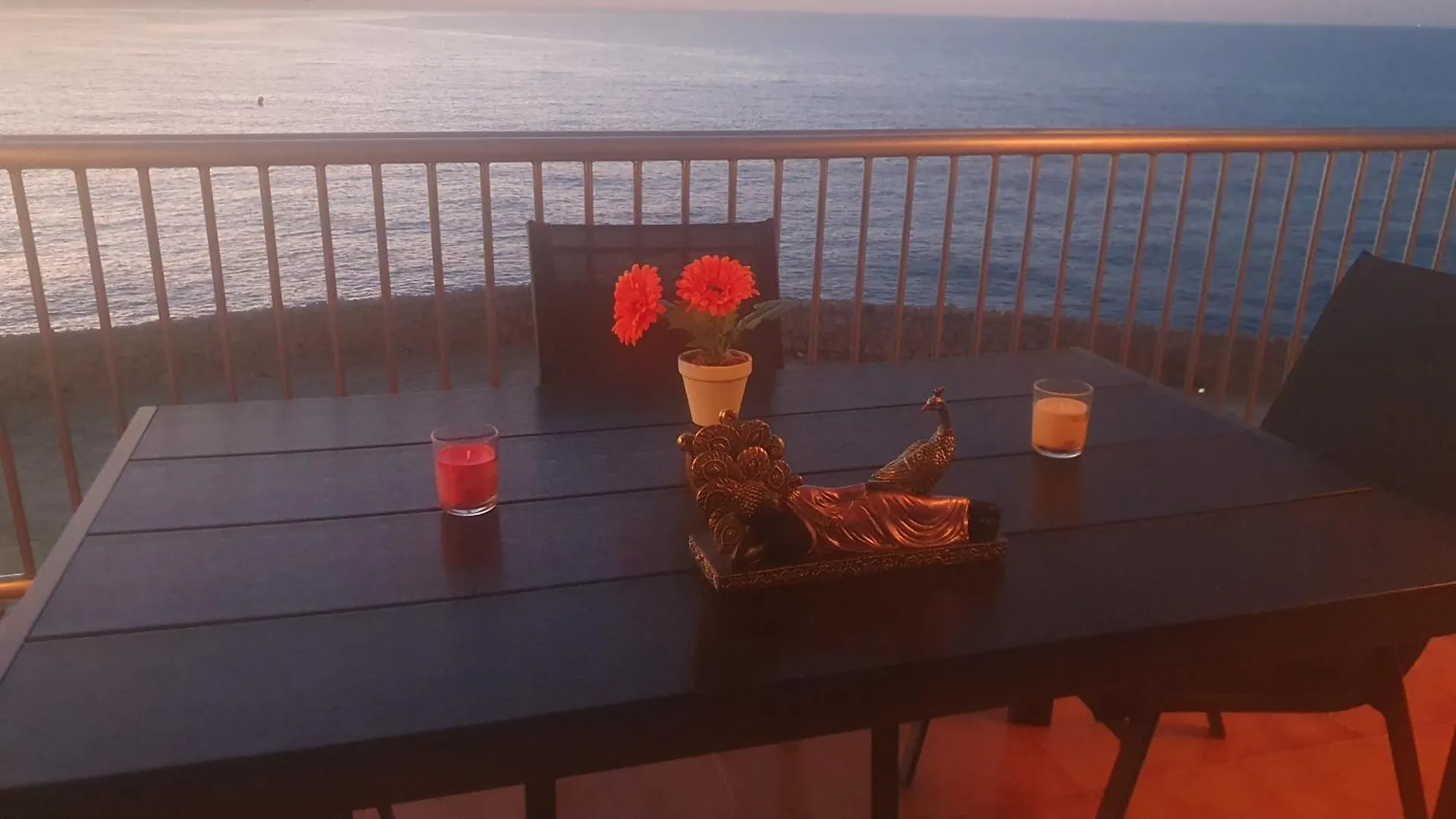Piso Paradisiaco Frente Al Mar Costa Pinos Mar Salou Apartmán